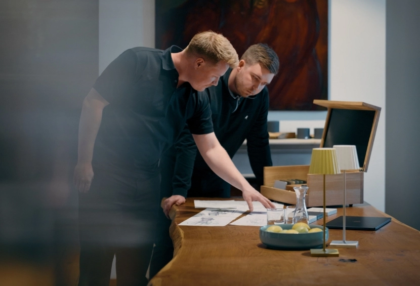 Planung mit Farbmuster und Skizzen